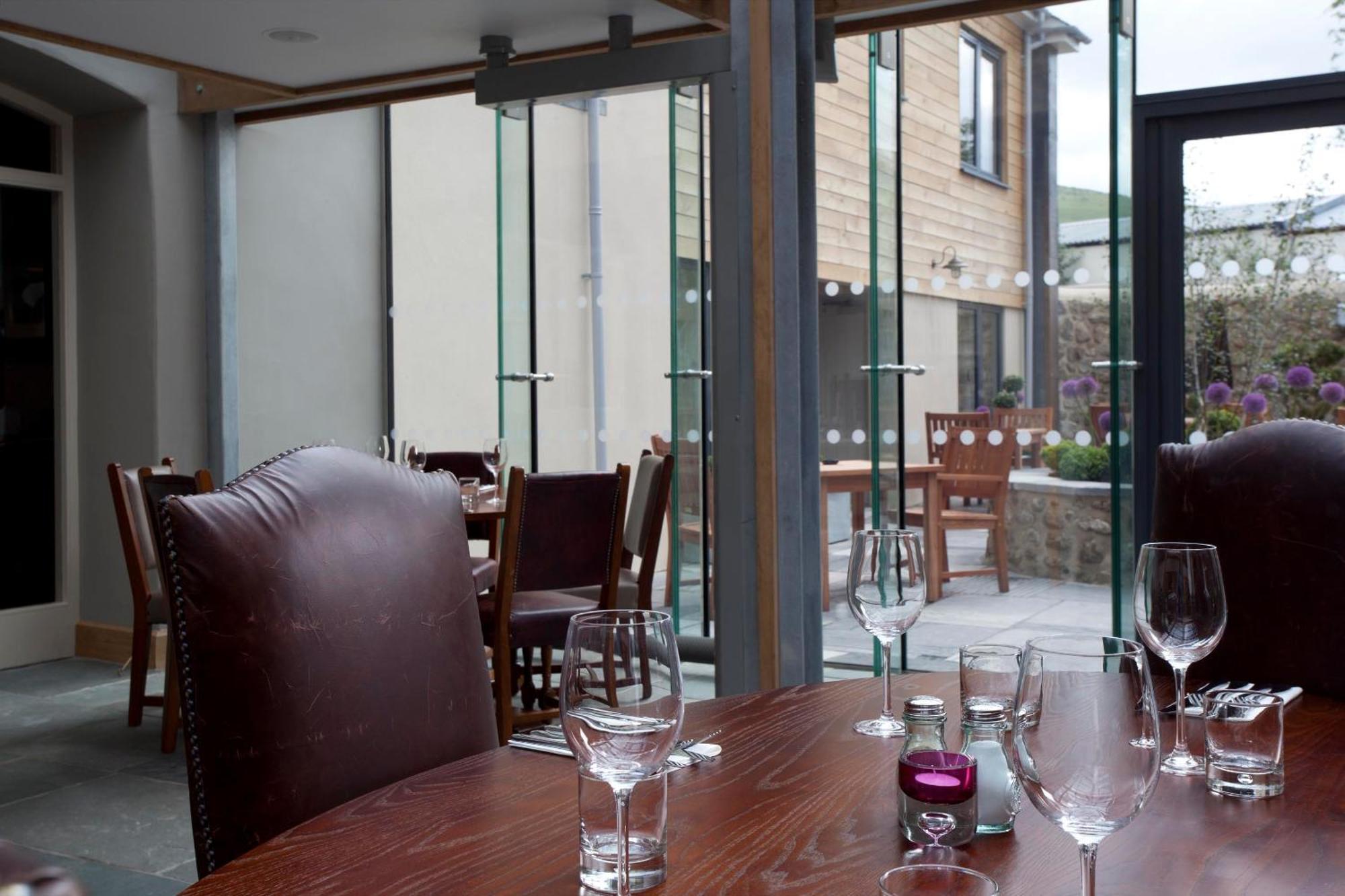 The Three Crowns Hotel Chagford Bagian luar foto The restaurant at The River Cottage