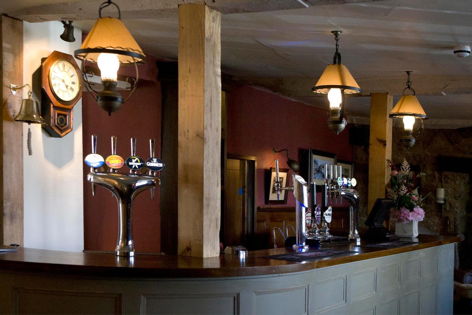 The Three Crowns Hotel Chagford Bagian luar foto The bar at The Old Mill