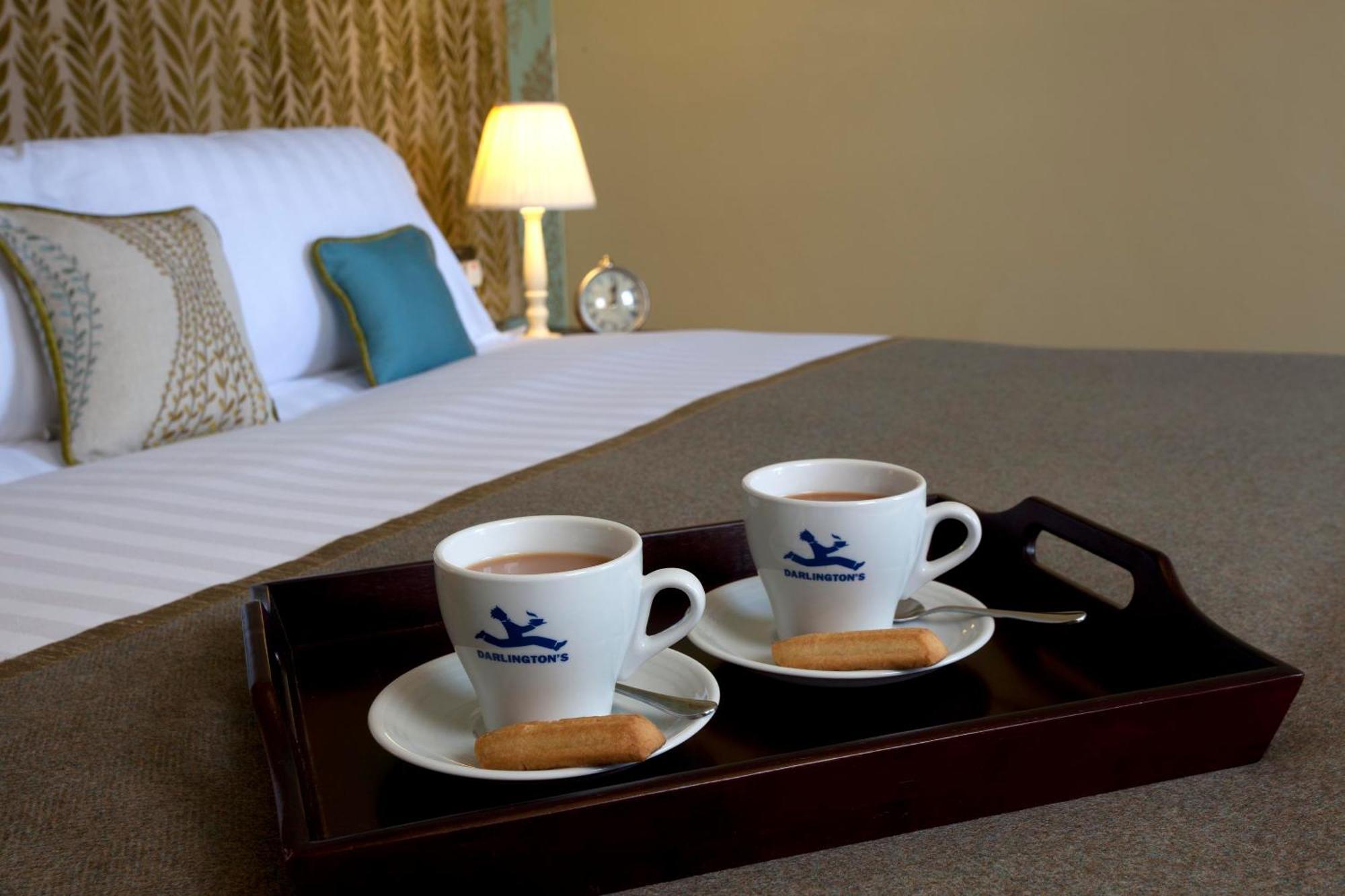 The Three Crowns Hotel Chagford Bagian luar foto Room service