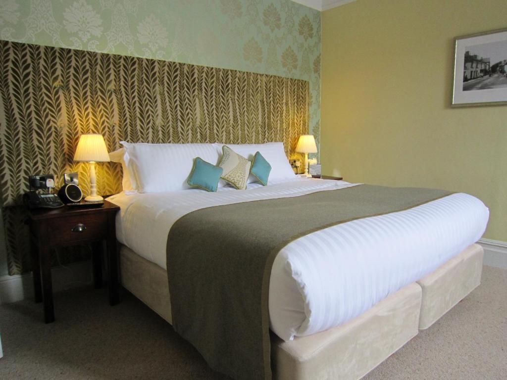 The Three Crowns Hotel Chagford Ruang foto